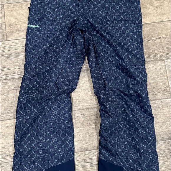 Womens like new Patagonia snowboard pants - Picture 2 of 6